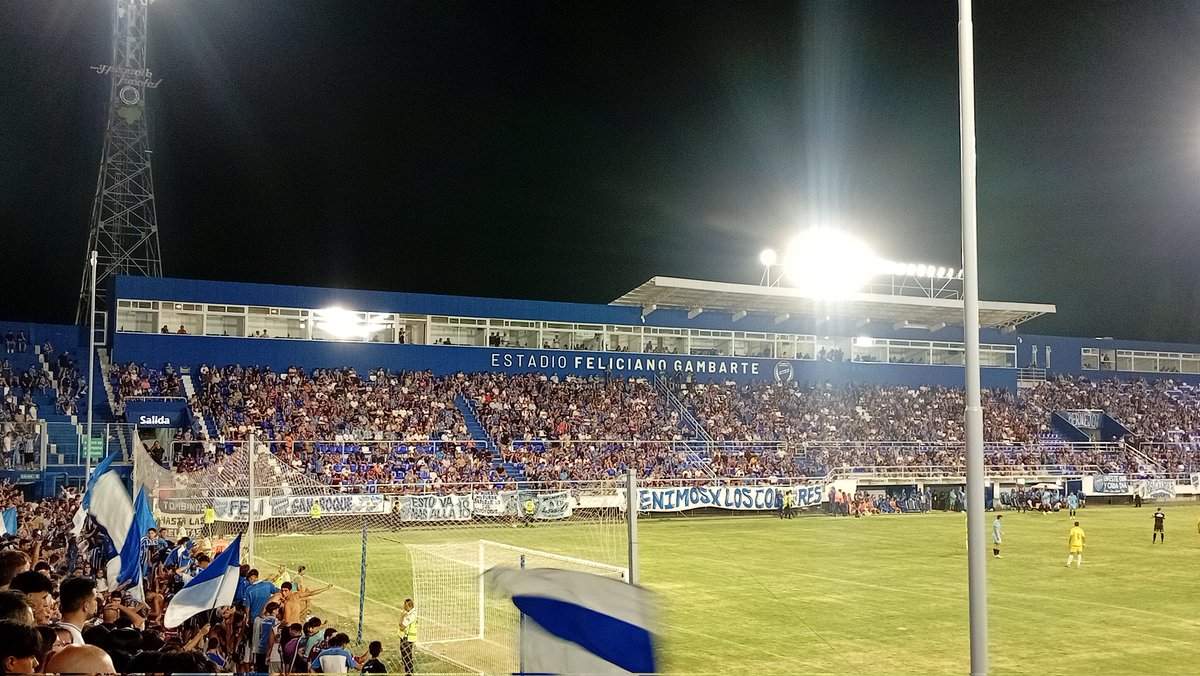 En las malas, donde muchos otros abandonan🚂💨🔵⚪️🔵
Aca estoy mi amor de vuelta🎶🎺🥁
El único popular de cuyo y no leo lloros