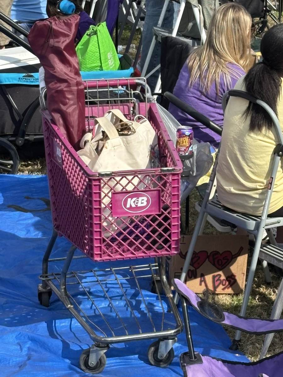 Boot Krewe Media tweet media