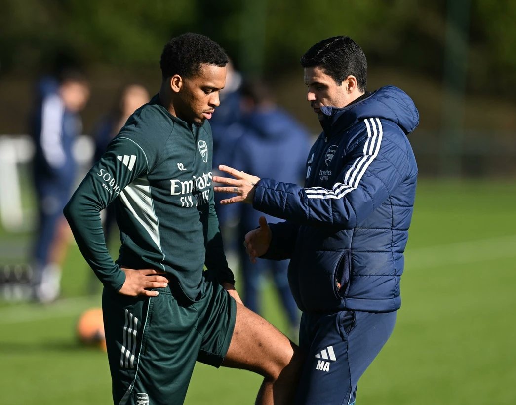 ArsenalRadar's tweet image. Pastor Timber in training 🙌