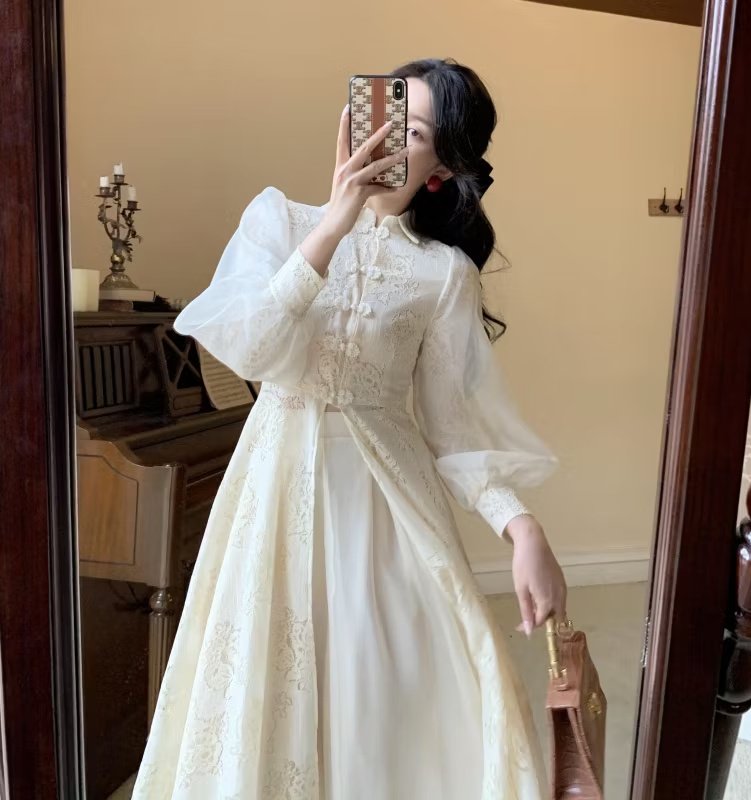 Bylifff's tweet photo. Don't worry buat yang tiba² bingung untuk outfit candle light dinnernya, aku menemukan sekumpulan dress yang cocok. 

- a thread https://t.co/ahHvrlR4JB
