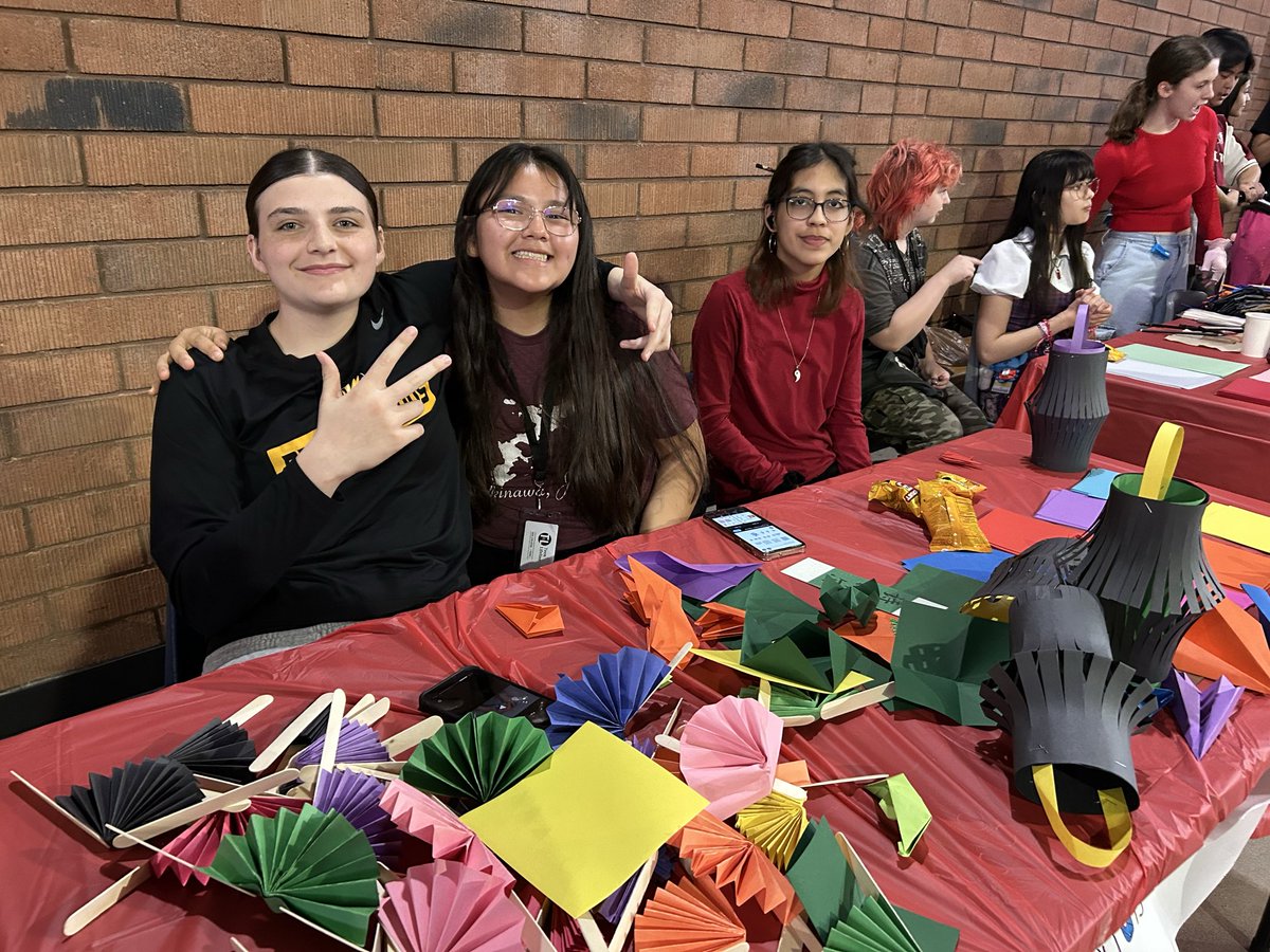 Gilbert High School tweet media