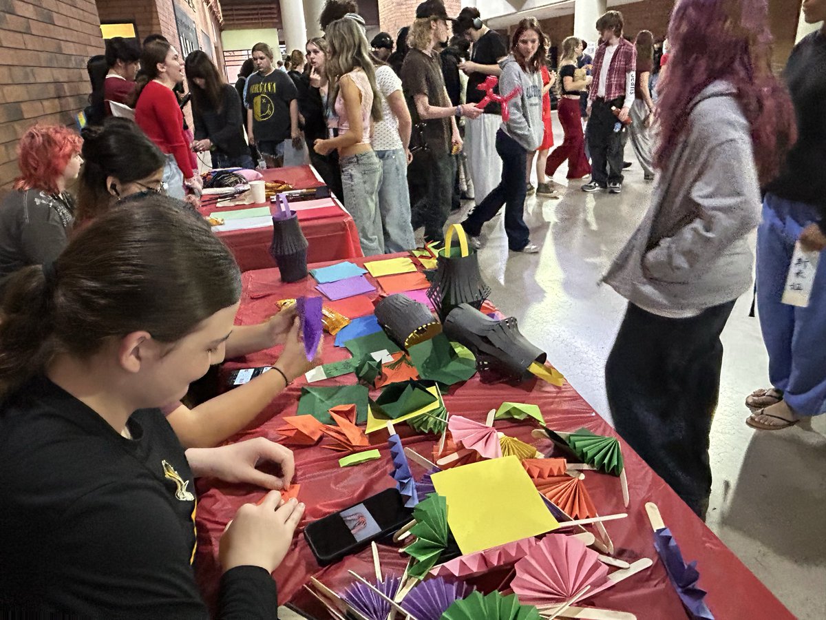 Gilbert High School tweet media