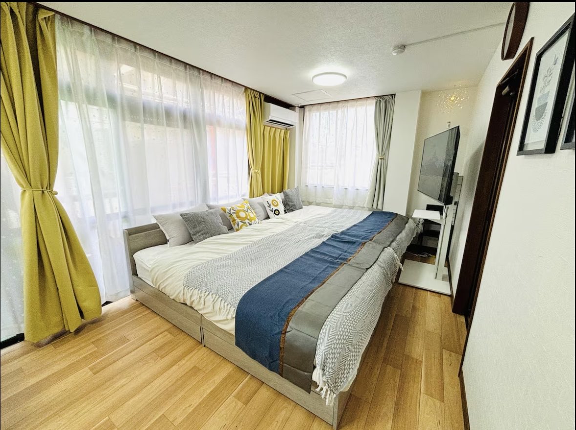 「ピクターの宿」モニター募集。

撮影して、整えて、眠る。
朝、そのまま出勤。

✔︎ 八広　3/8（最終日）
✔︎ 押上　3/5（木）

柔道整復師リュウジさんの施術付き

歩き続けるピクトレ期間に、
“回復する場所”を✨

参加条件：
#ピクターの宿 #ピクトレ #シビックテック