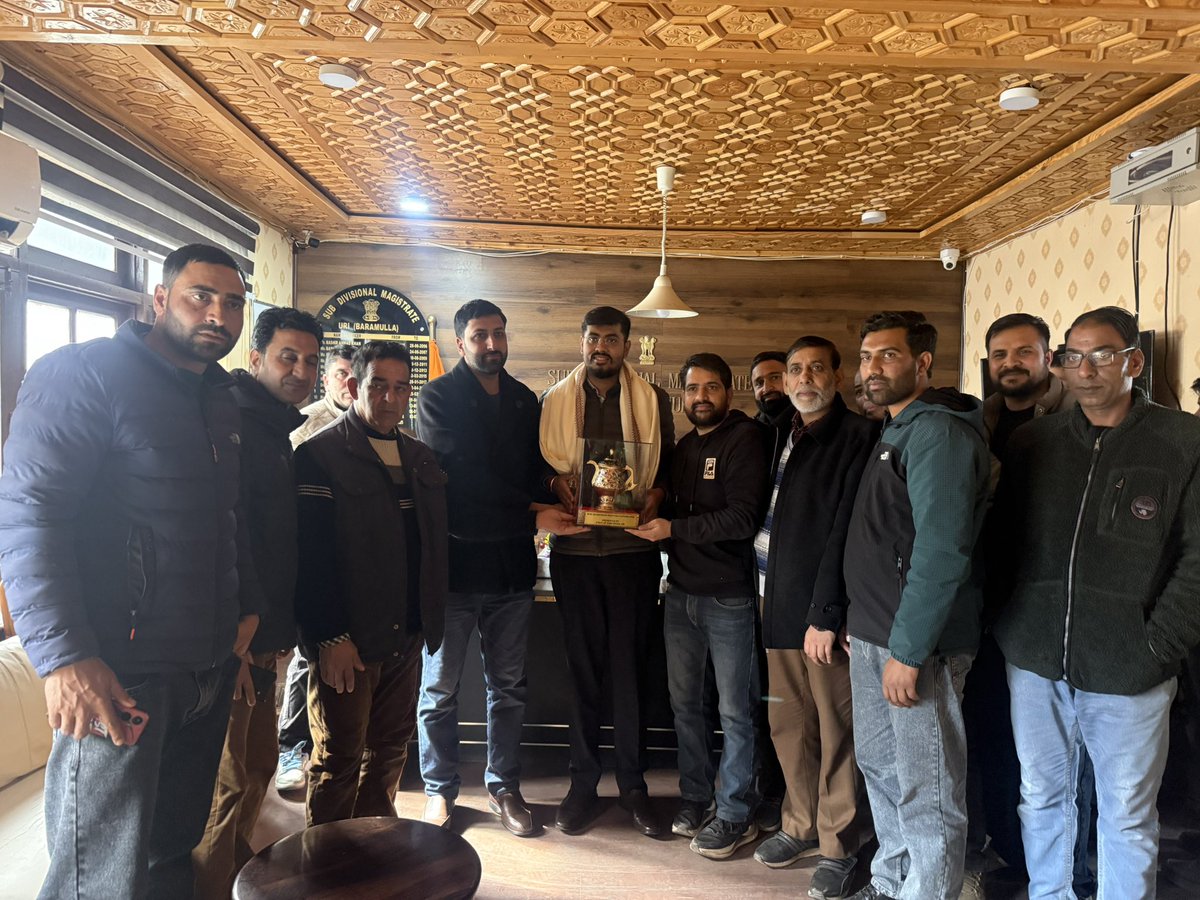 Sub-Divisional Magistrate Uri tweet media