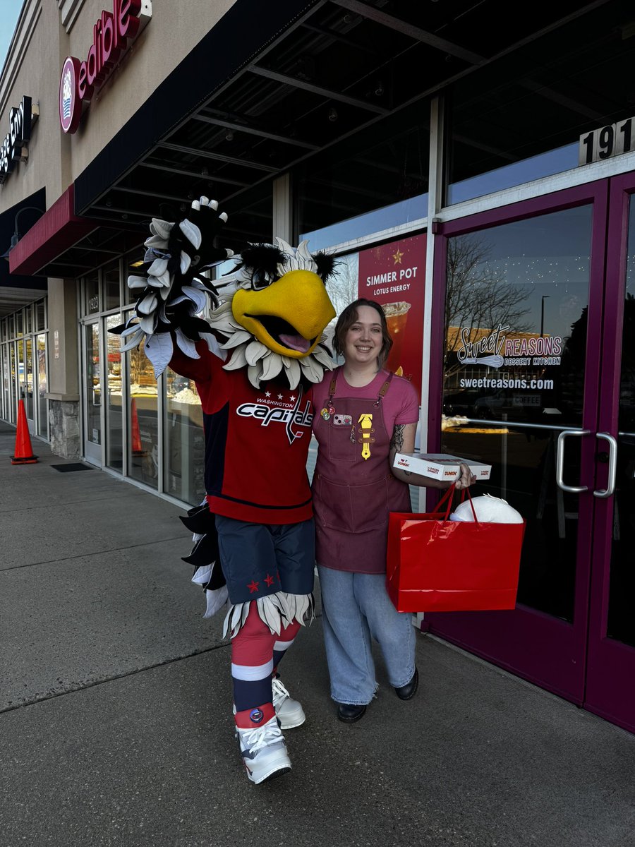 Slapshot tweet media