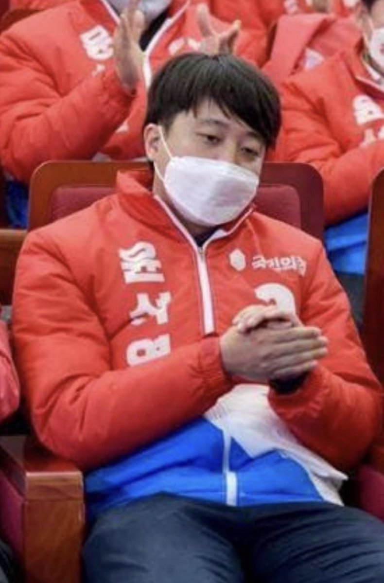 투표함 개봉, 윤석열 대통령 당선 후.

표정들 보니 뭔가 있기는 있나 봅니다?