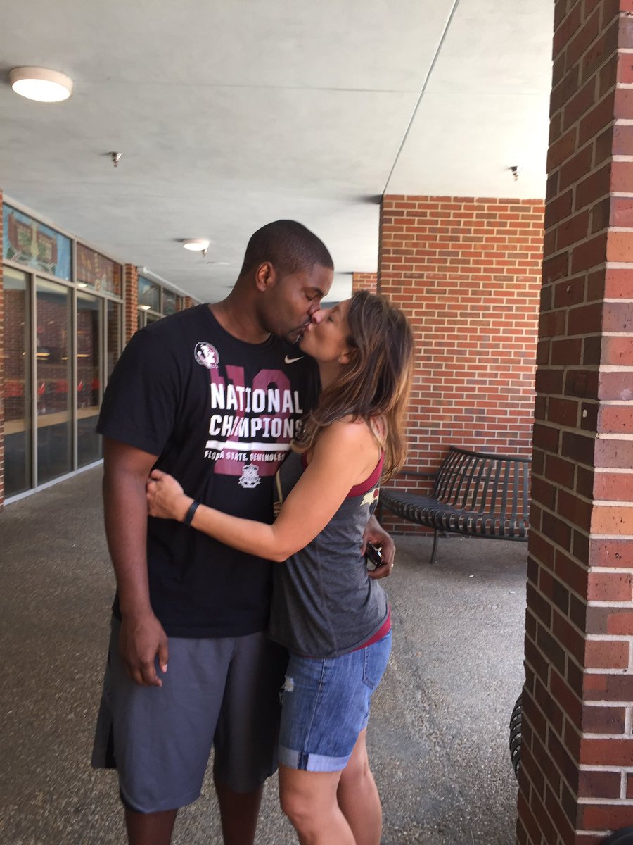ErikaDonalds's tweet image. Remembering the spot where @ByronDonalds asked for my number in the Oglesby Student Union at @FloridaState in the fall of 1999.

Our first “date” came a few months later - on Valentine’s Day 2000.

Thanks, babe, for making all 27 of our Valentine’s Days together so special. ❤️