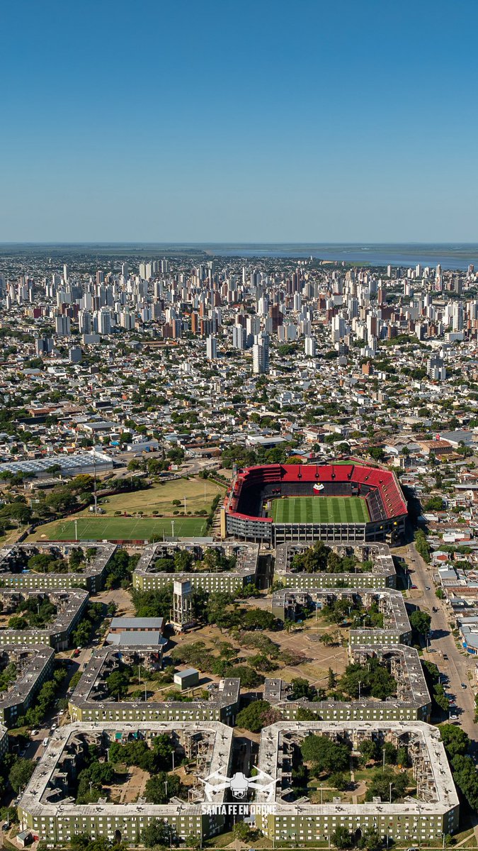 🎟️ Los hinchas de #Colón arrasaron con las entradas para no socios:

❌ Platea este alta AGOTADA
❌ Platea Norte Alta AGOTADA
❌ Platea Oeste AGOTADA
❌ Generales cubierto con el cupo de socios.

📈 Solo quedan algunos lugares en Platea Sur Alta y Palcos Corporativos Norte.