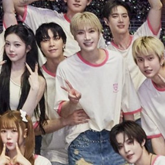 smtown                                     smtown
fukuoka                                     bangkok