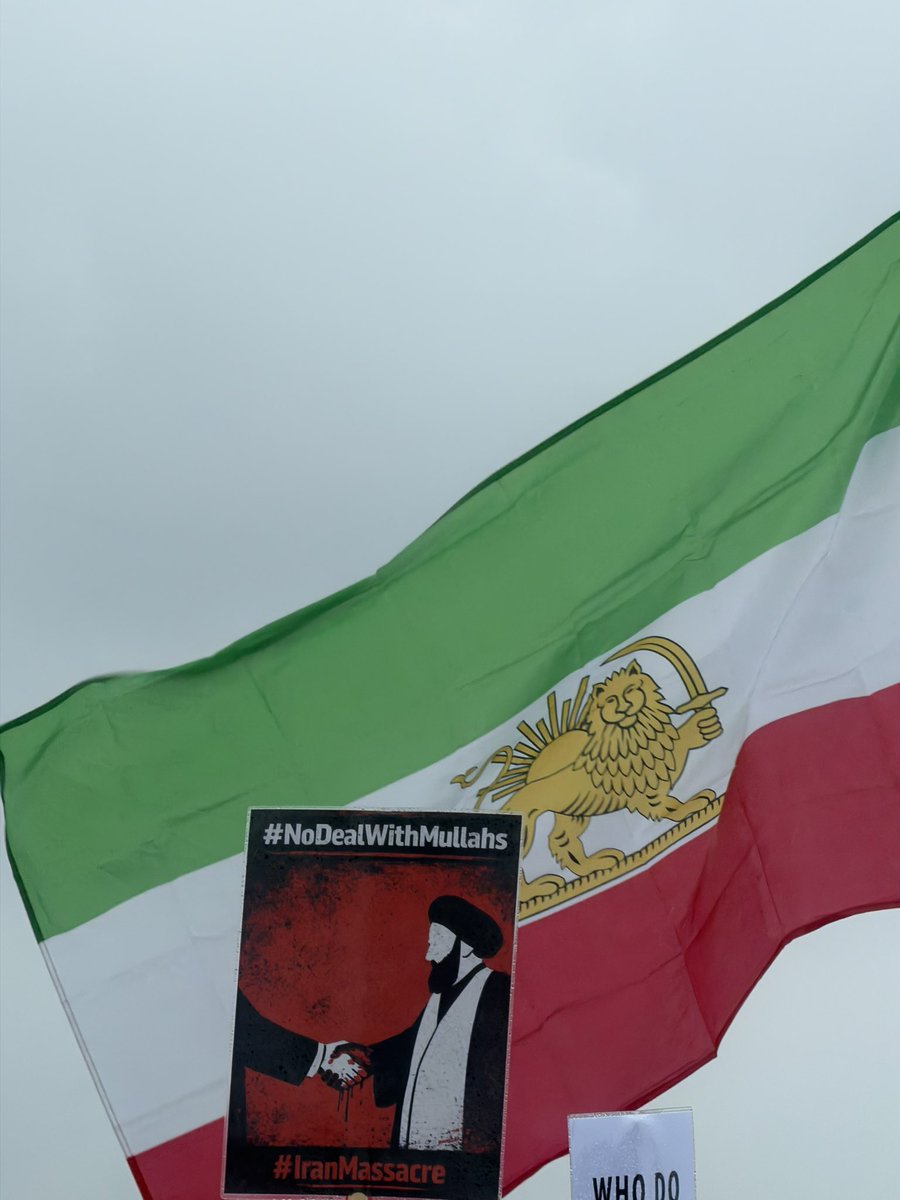 کنار این مردم بودن باعث افتخار بود برام
امیدوارم این حضور تاثیر خودشو بذاره برای مردم شریف ایران
دم همه گرم با هر دیدگاهی کنار هم وایسادن
#مونیخ 
#از_دموکراسی_بگو 
#جاوید_ایران