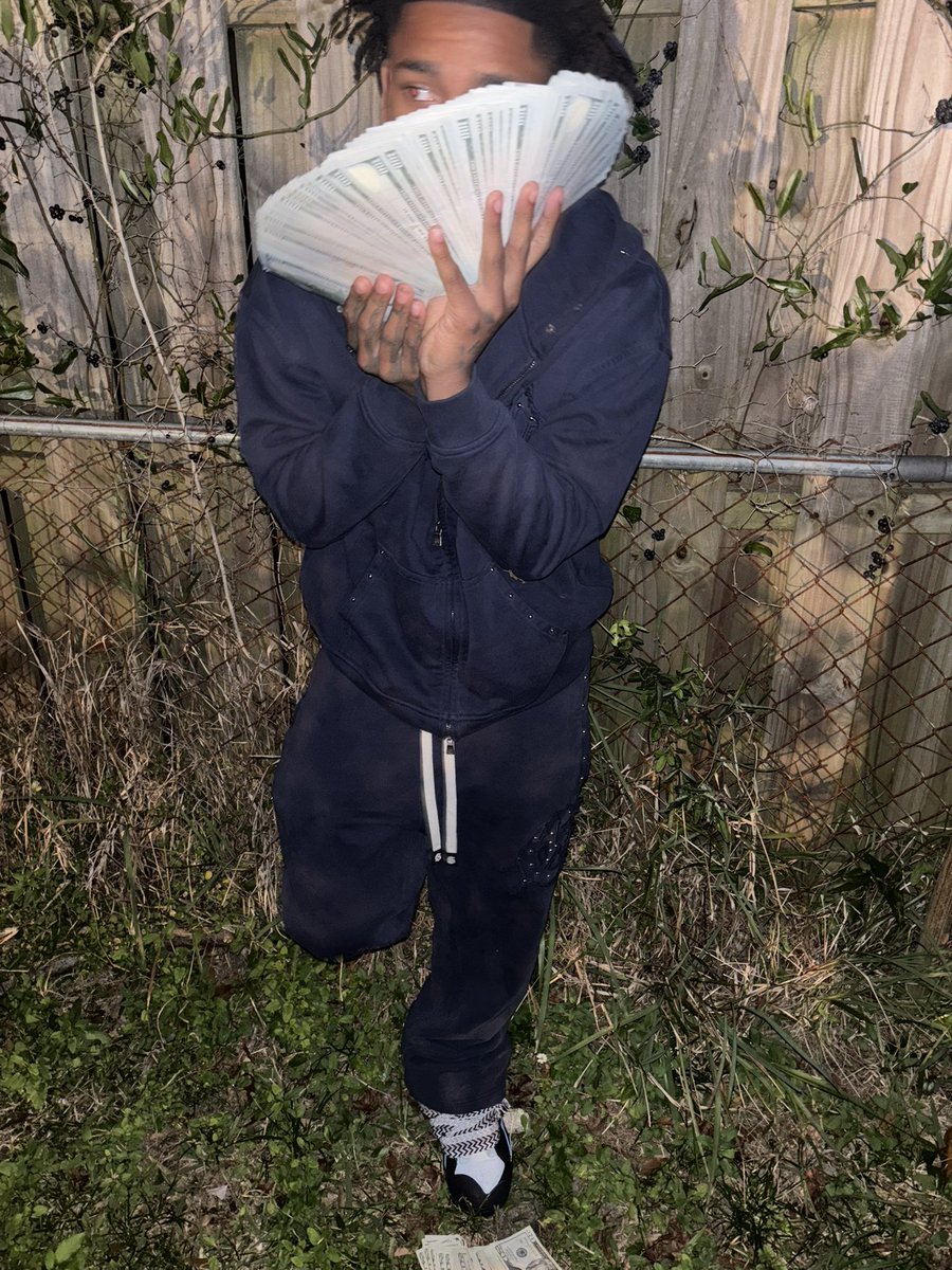 bobbyblowww's tweet image. Real deal shiner 🩸💫#Jaxfl #ValentinesDay #jacksonville