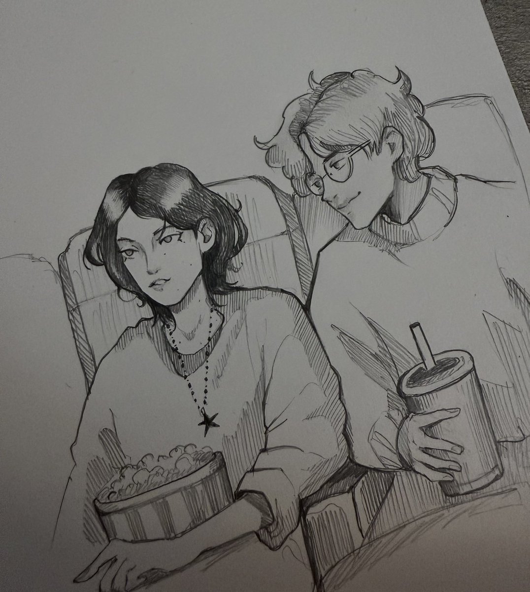 elliocore's tweet image. they’re on a valentine’s date 💘

#jeglus 
#starchaser