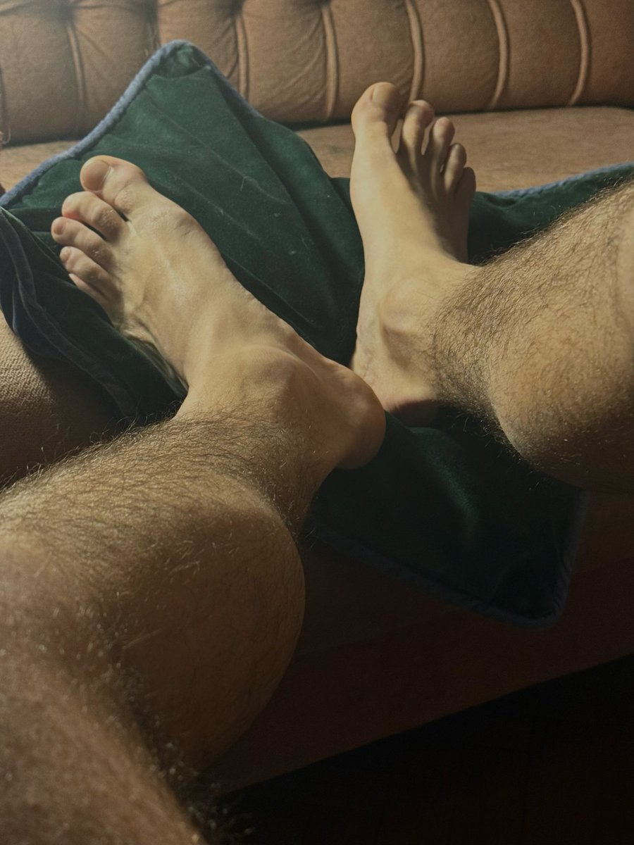 feetbr0's tweet photo. @filhodzaynn 👋 https://t.co/yzSe5M9z1L