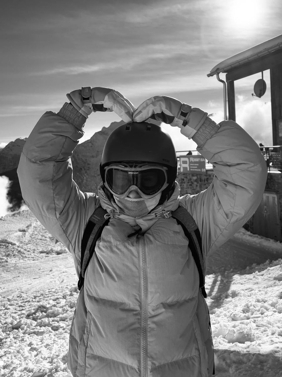 AnhelinkA tweet media