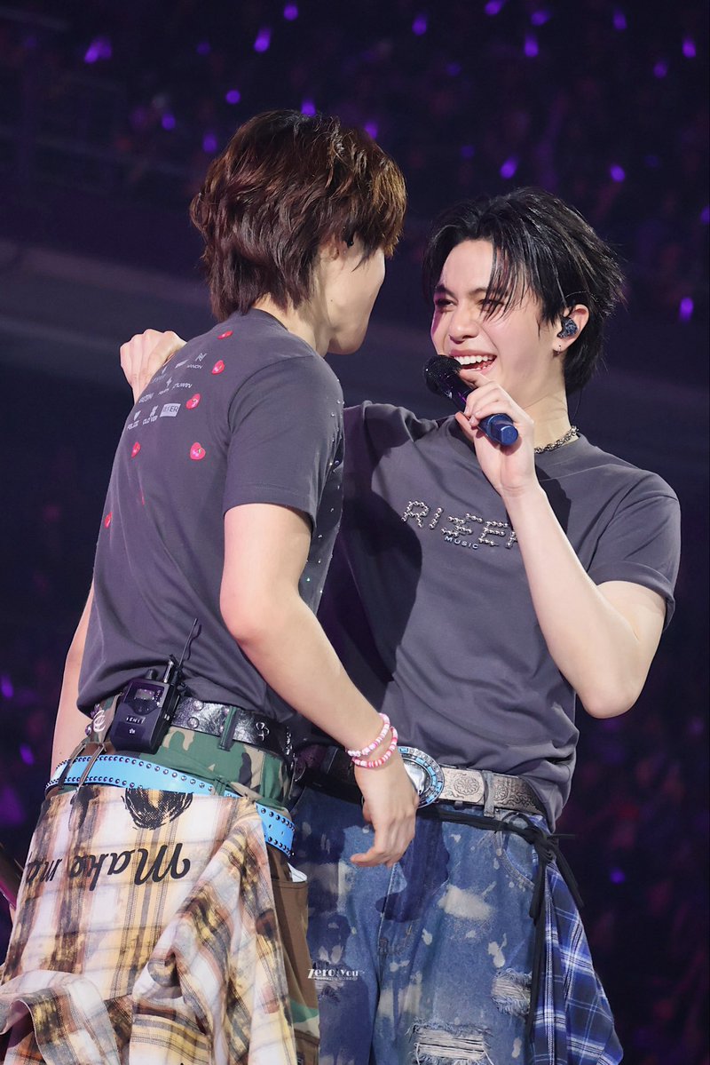 น้อนวิลเย่มม น่าย้ากกกกก
<a href="/Williamjkp1/">วิลเลี่ยม จักกะปรั๊ดดดดด</a> <a href="/nnutdan/">nnutdan</a> 

LYKN RISING ERA

#RISERCONCERTD2 
#williamjkp #nnutdan #LYKN