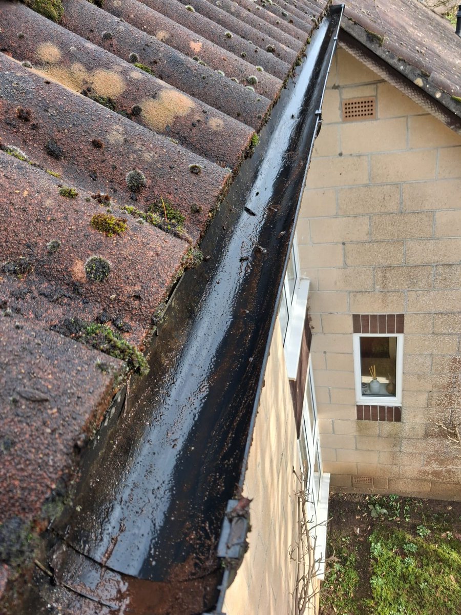 bathwindows's tweet photo. Cleaning out gutters at Thomas Street in Bath. https://t.co/oZvkOoLX1z