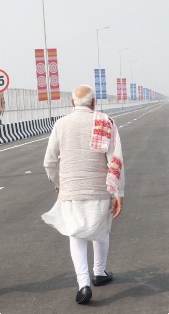 Bro when it is                    Bro at time
time to                                 of taking 
take credit😊                   Responsibility 😒