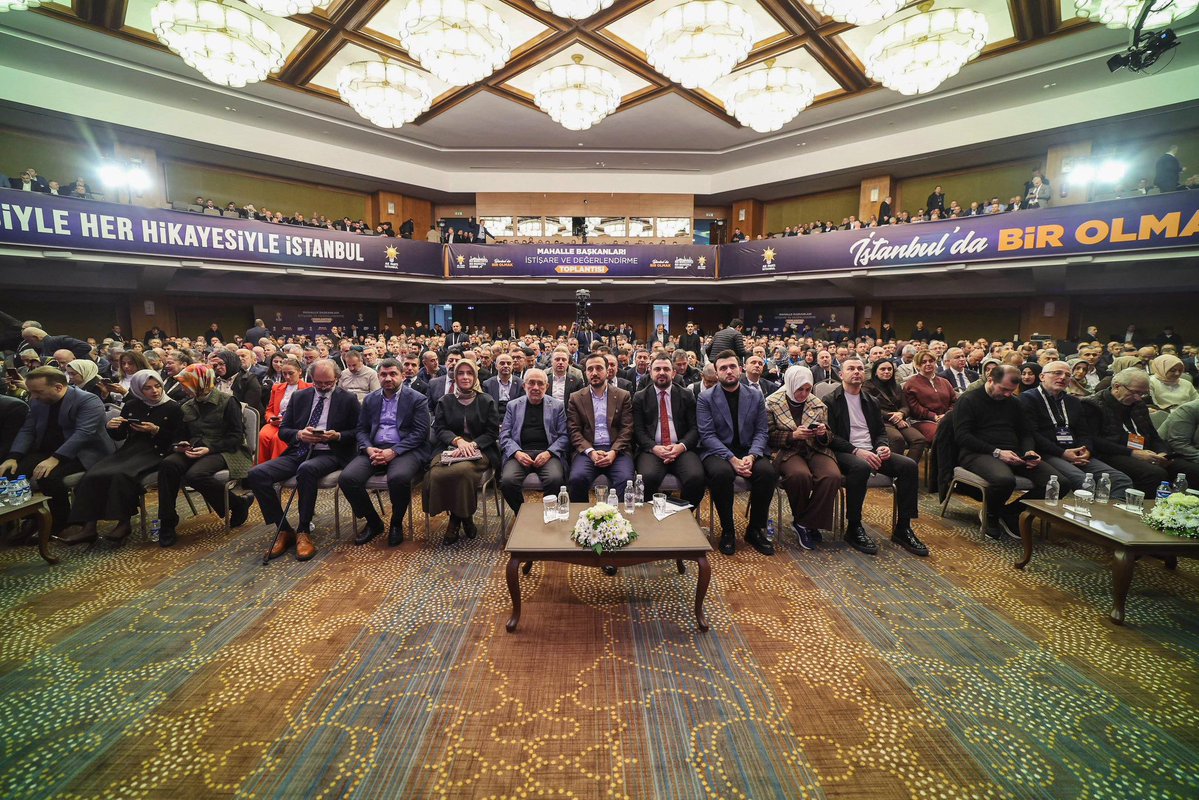 📍 Kızılcahamam 

Her mahallesiyle, her hikâyesiyle İstanbul Kampımızda” Mahalle Başkanlarımız ile İstişare ve Değerlendirme Toplantımızı gerçekleştirdik.

Mahallelerimizin sesi olan dava arkadaşlarımızla istişare ettik; birlik ve kararlılıkla çalışmalarımıza devam ediyoruz.
