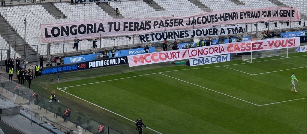 Out Of Context OM tweet media