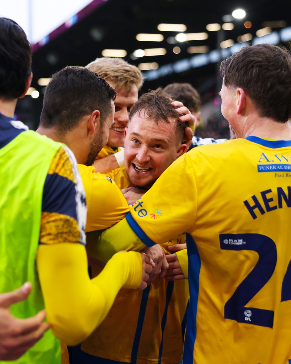 Third-tier Mansfield shock Premier League Burnley 2-1 in the FA Cup 😳

They advance to the last 16 of the tournament for the first time since 1975.
