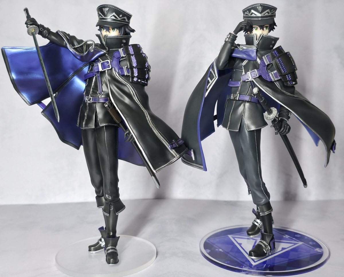 買って塗装したガレージキット見たい 水心子 2バージョン並べました☺️