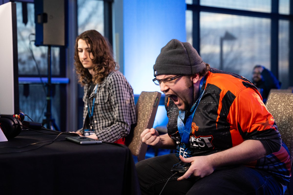 Signolowes_Reroll tweet media