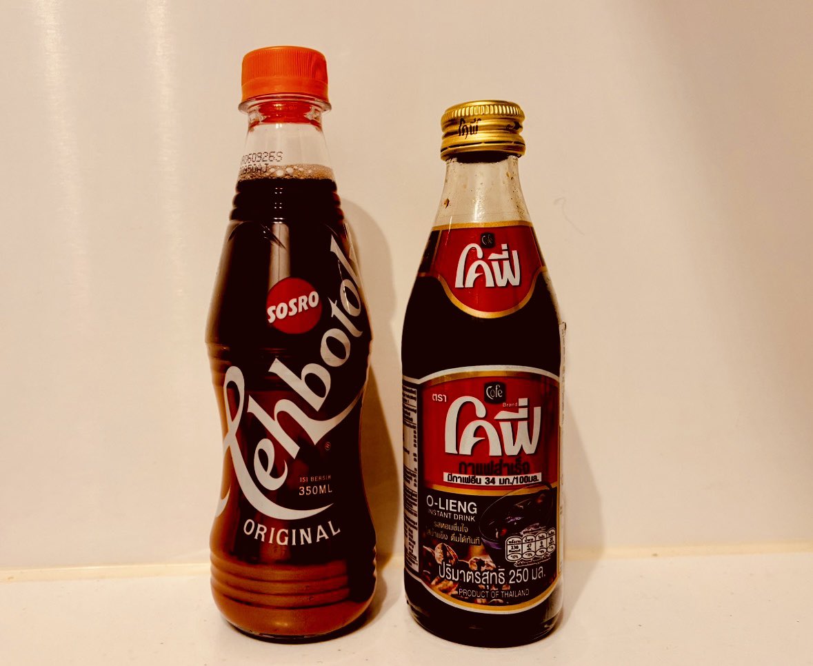 お店の買い物ついでに新大久保のイスラム横丁に寄ってインドネシアとタイの飲み物を買ってみました。
美味しいのだろうか🤔