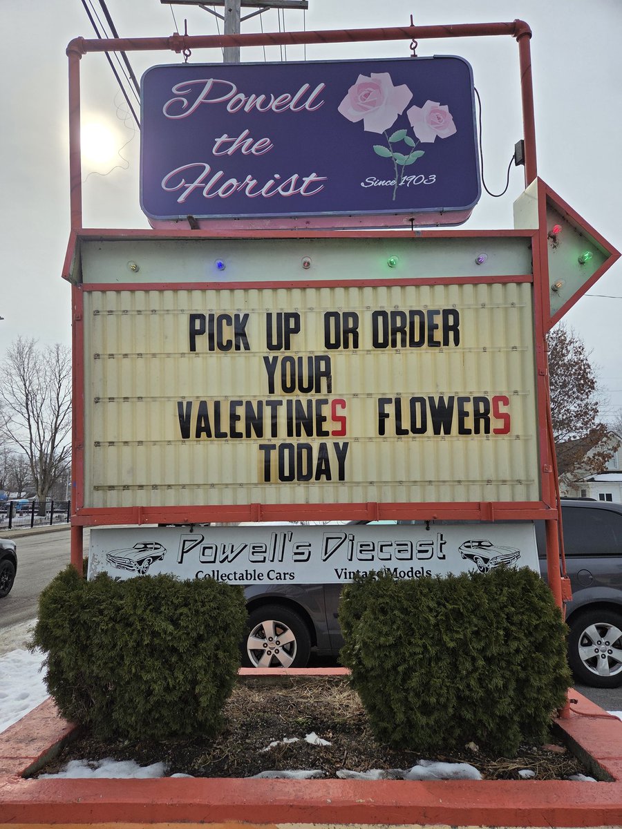 Happy Valentines Day! Have you gotten flowers for that special someone in your life yet? Powell The Florist has got you! They're open EXTENDED HOURS TODAY!! HURRYYYYYY!! Stop in and grab a beautiful bouquet!