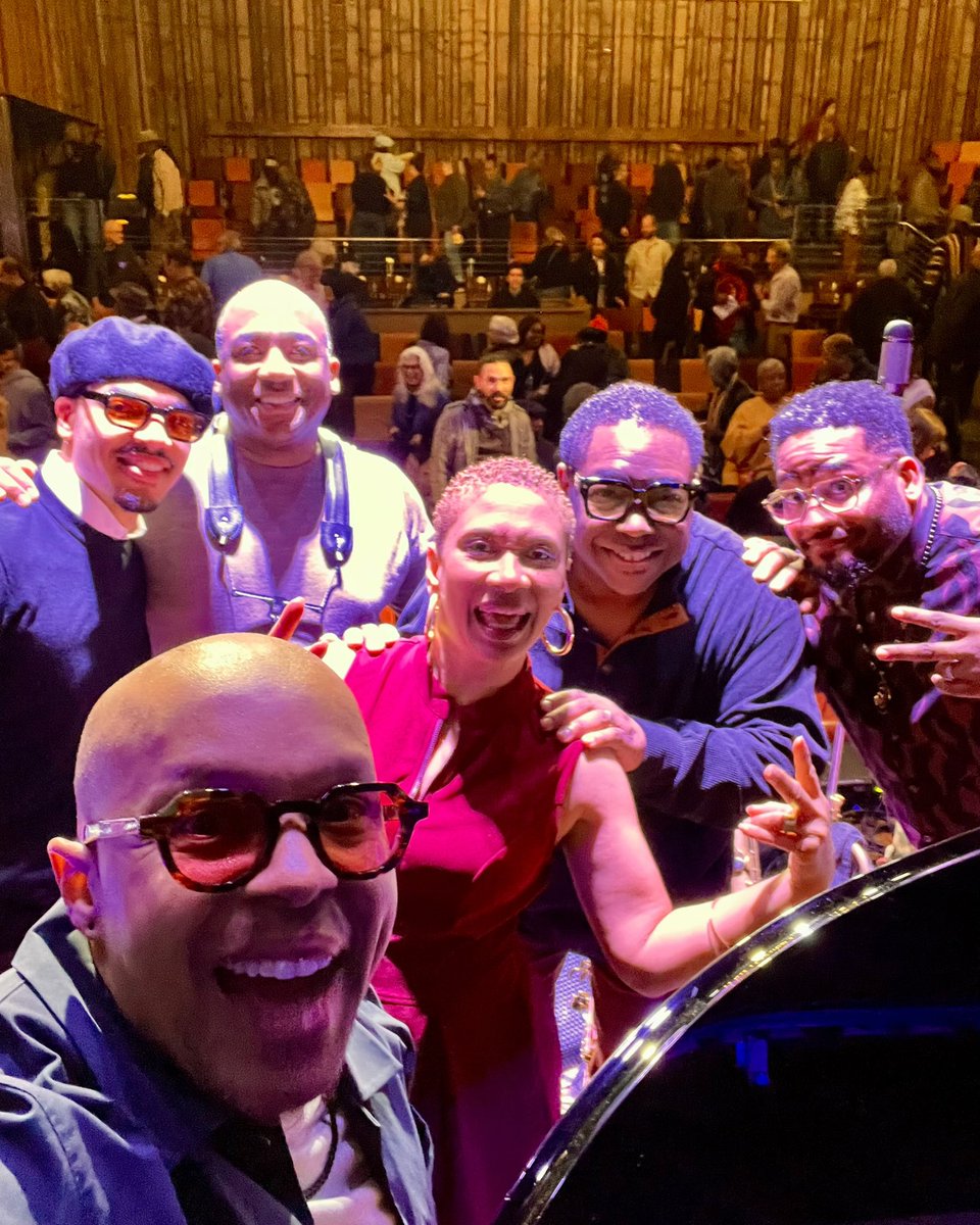 Jean Baylor tweet media