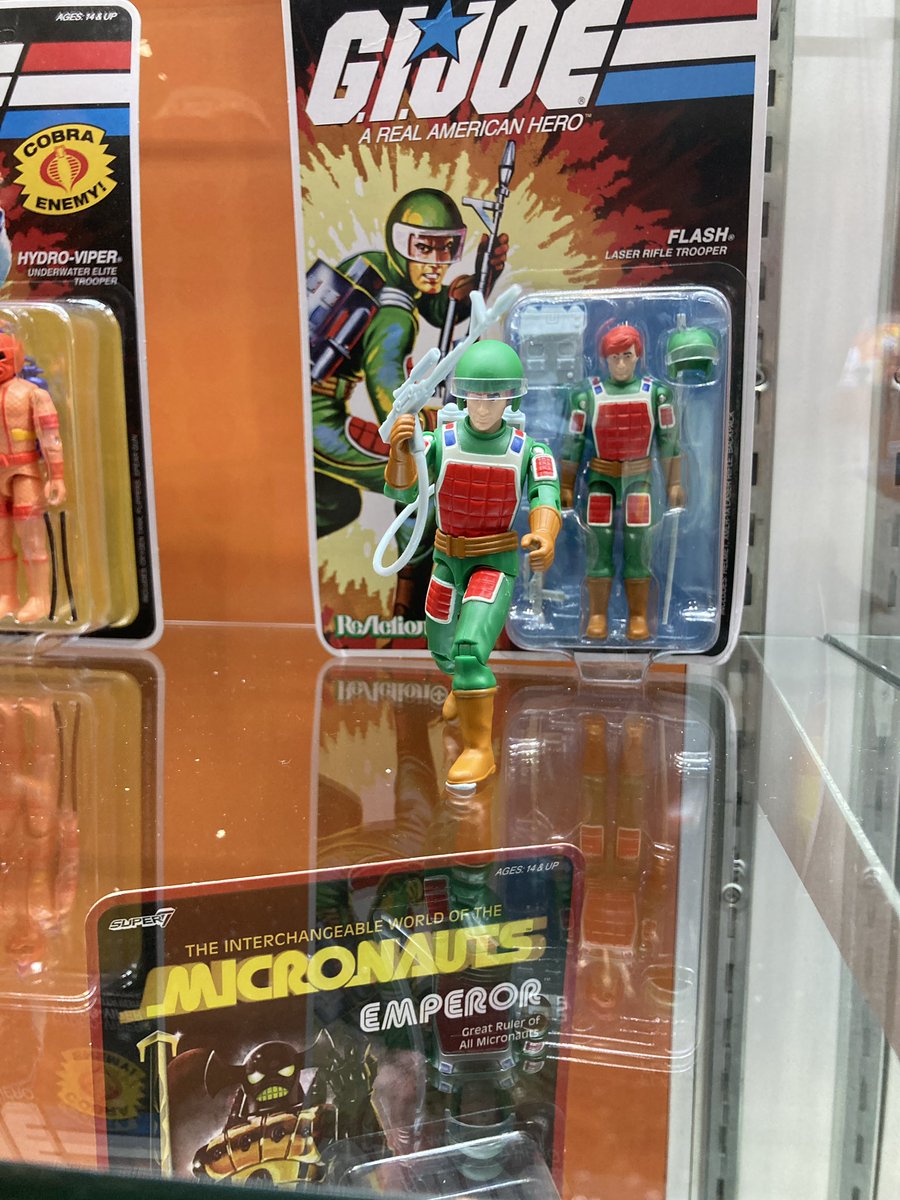 MacDowin tweet media