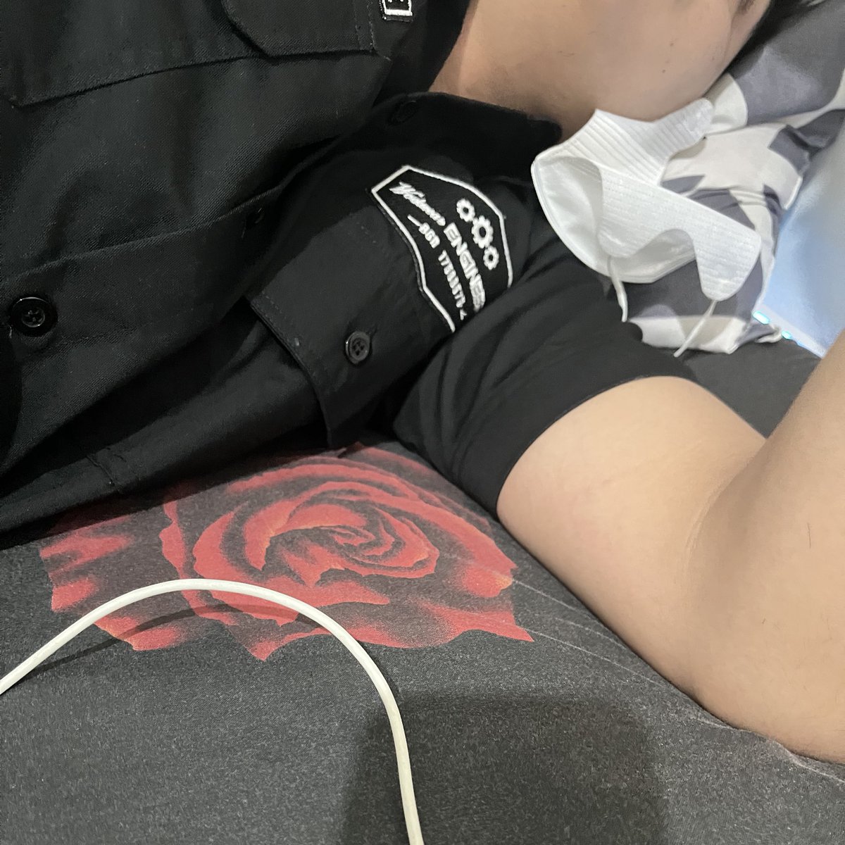 darkchocoli's tweet image. my ex dateng ke kosan cm bilang kalo dia mau nikah☺️