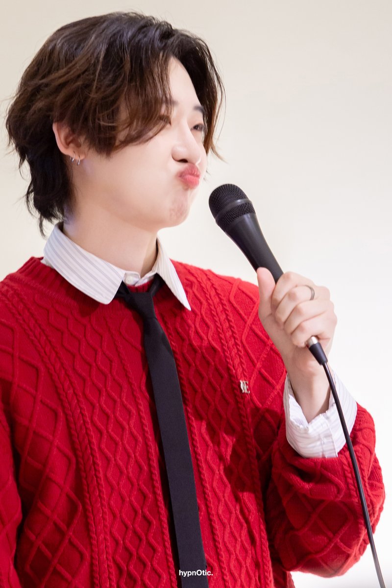 260214
#유정 #yoojung #이태엽
#OnlyOneOf #온리원오브