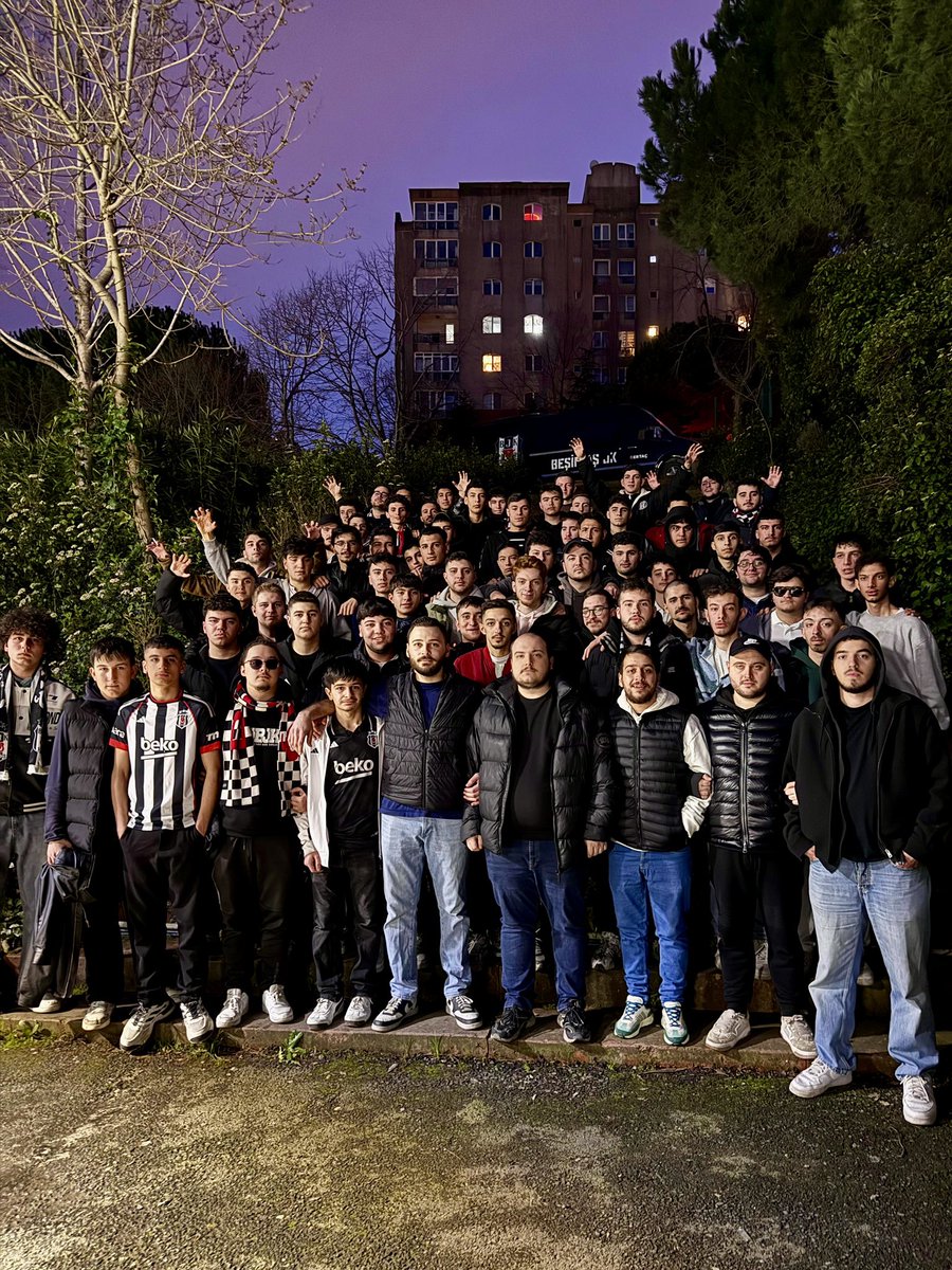 Kadın Voleybol Takımımızı, Göztepe ile oynadığı karşılaşmada yalnız bırakmadık. #UNIBJK