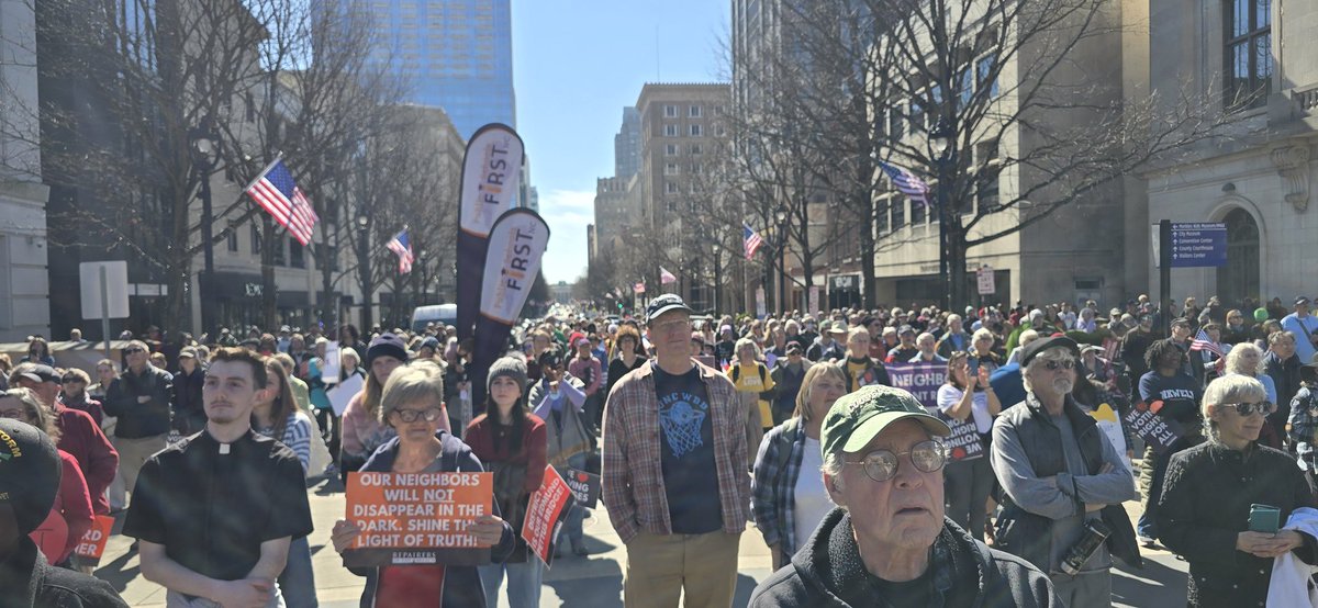 FOmyronpitts's tweet photo. @BRepairers #LoveForwardTogether Mass People's Assembly Moral March Assembly (Rev. Dr. William Barber), at the Raleigh, NC State Capital. Now. https://t.co/VWYcWZ3QkB