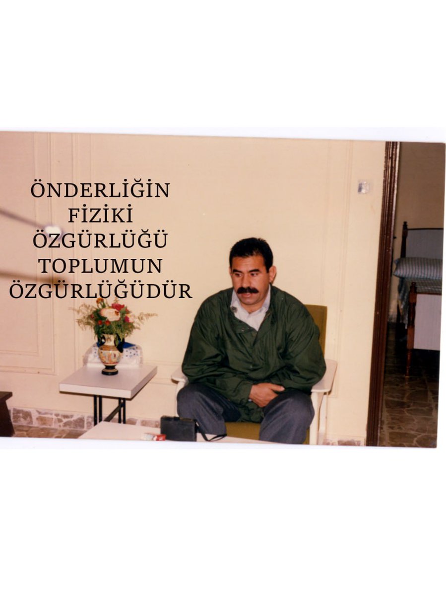ArjenVejin87837's tweet photo. 15 Şubat Uluslararası komplo sadece bir kişiye değil yüz yılın geleceğine vurulan darbedir.
Rêber APO ya Özgürlük 
Rojavaya Statü 
#FreedomForAbdullahOcalan https://t.co/ha1eJcTISO