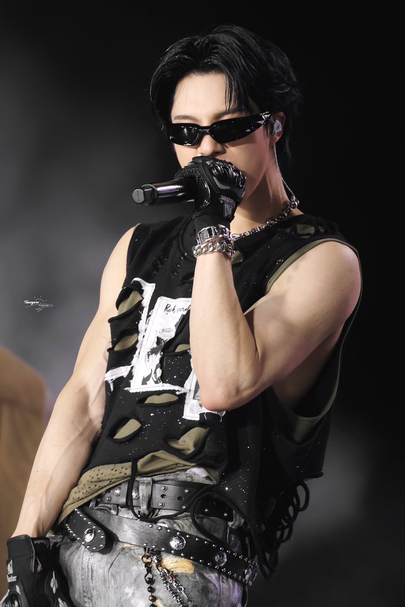 สวยมาก                                          แต่มากับแฟน