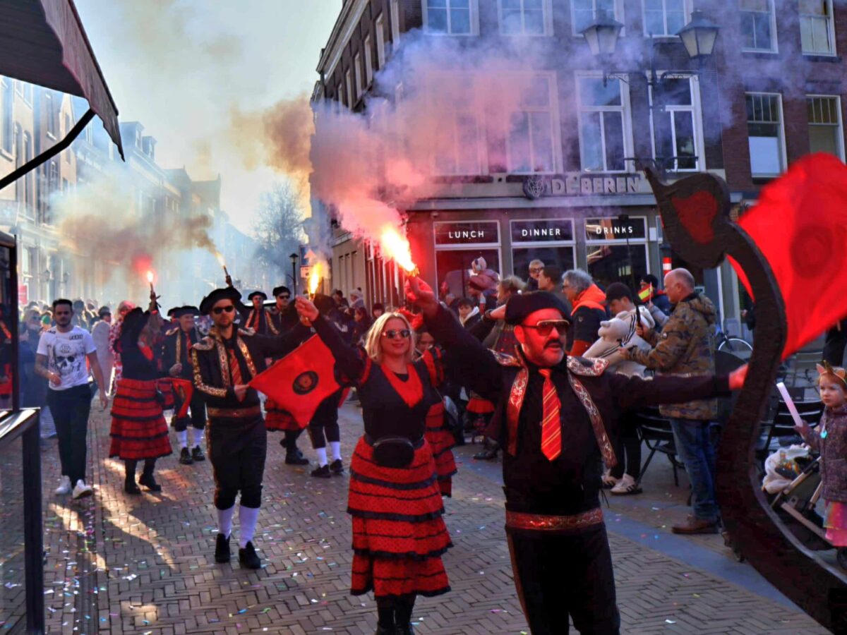 NIEUWS / CULTUUR: Carnavalsoptocht 2026 in beeld    gorinchem24.nl/carnavalsoptoc…  (Foto Michel de Ruiter / Gorinchem24)