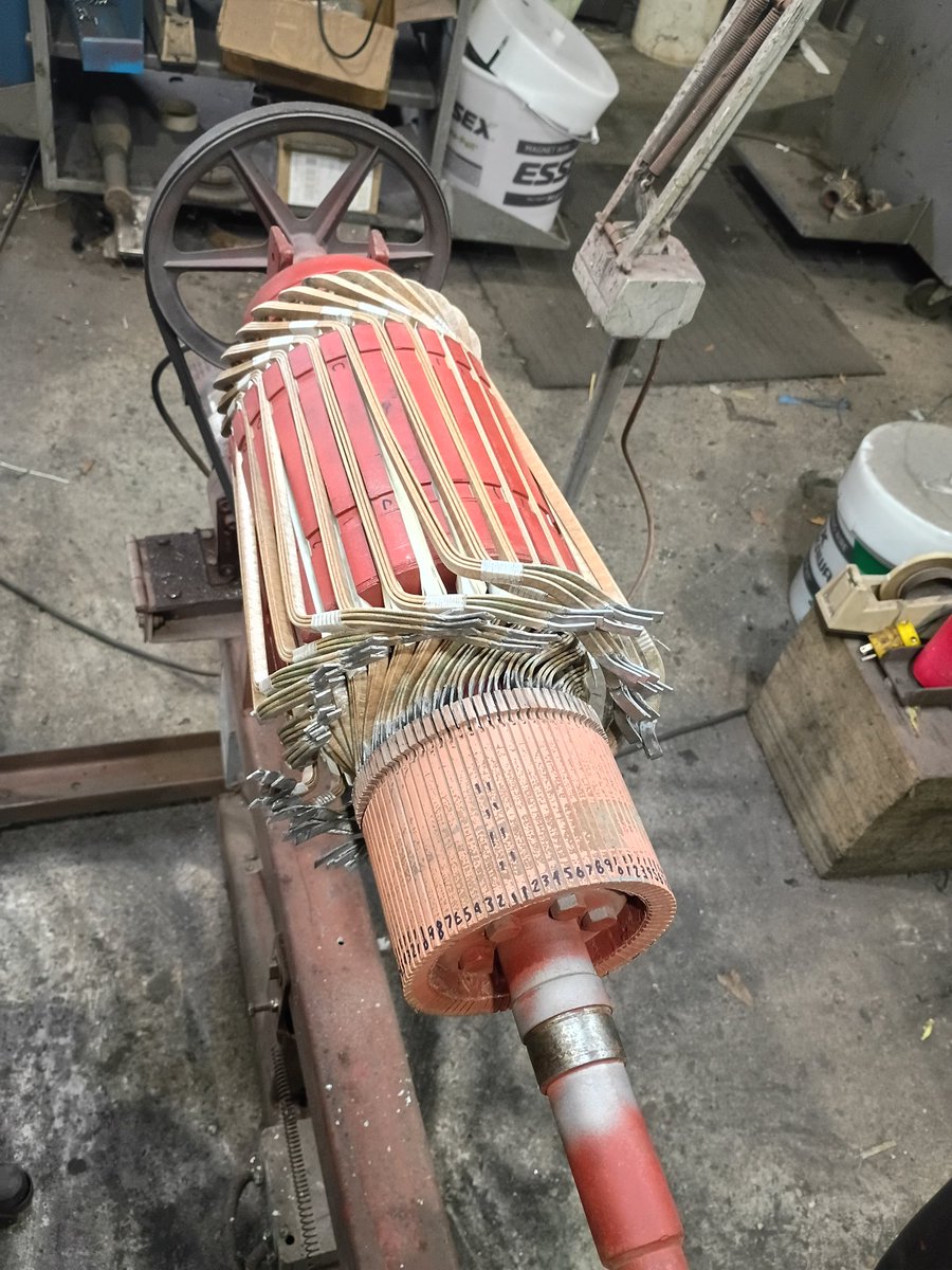 machineica's tweet image. No AI detected