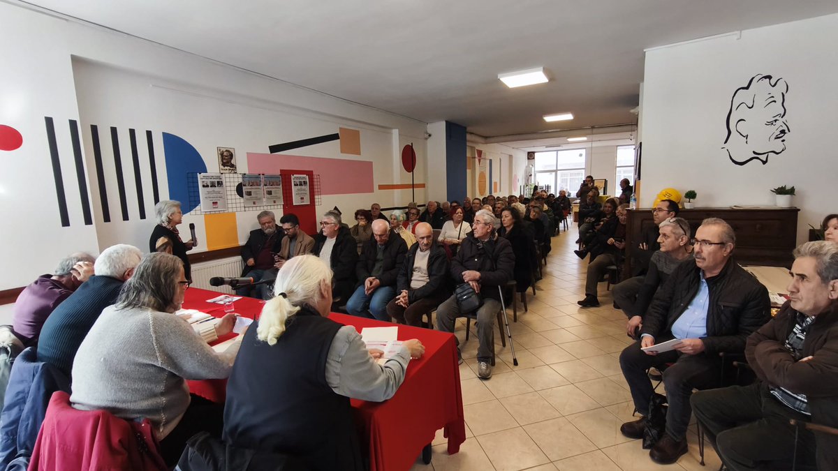 n_tavr52206's tweet photo. Emeklinin Sesi Derneği ilk panelimizi Maltepe Nazım kültür cafede gerçekleştirildi. Panele konuşmacı olarak prof.Dr.Aziz Çelik @Emegin_Halleri , Can Şafak @Canafak7 , Zafer Aydın @zaferaydin63 katıldı. 
Bütün konuşmacı ve izlemeye gelen dostlarımıza ayrı ayrı teşekkür ederiz. https://t.co/VrIqKvt5jl