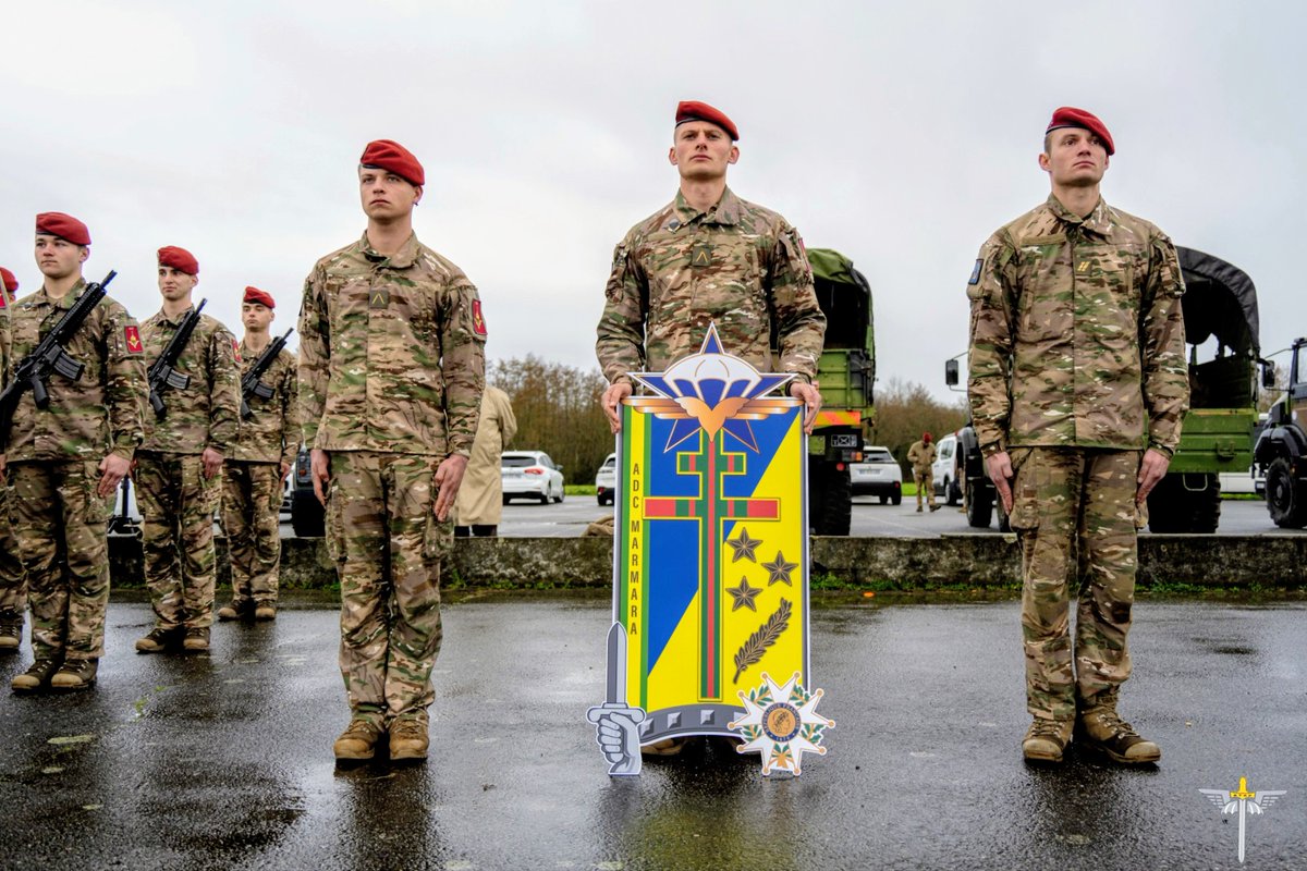 École des troupes aéroportées tweet media