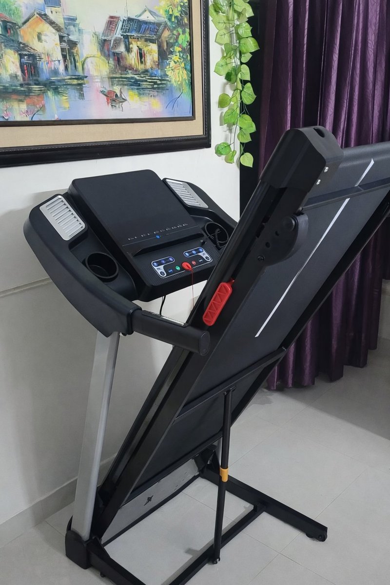 THE SKIN DOCTOR tweet media