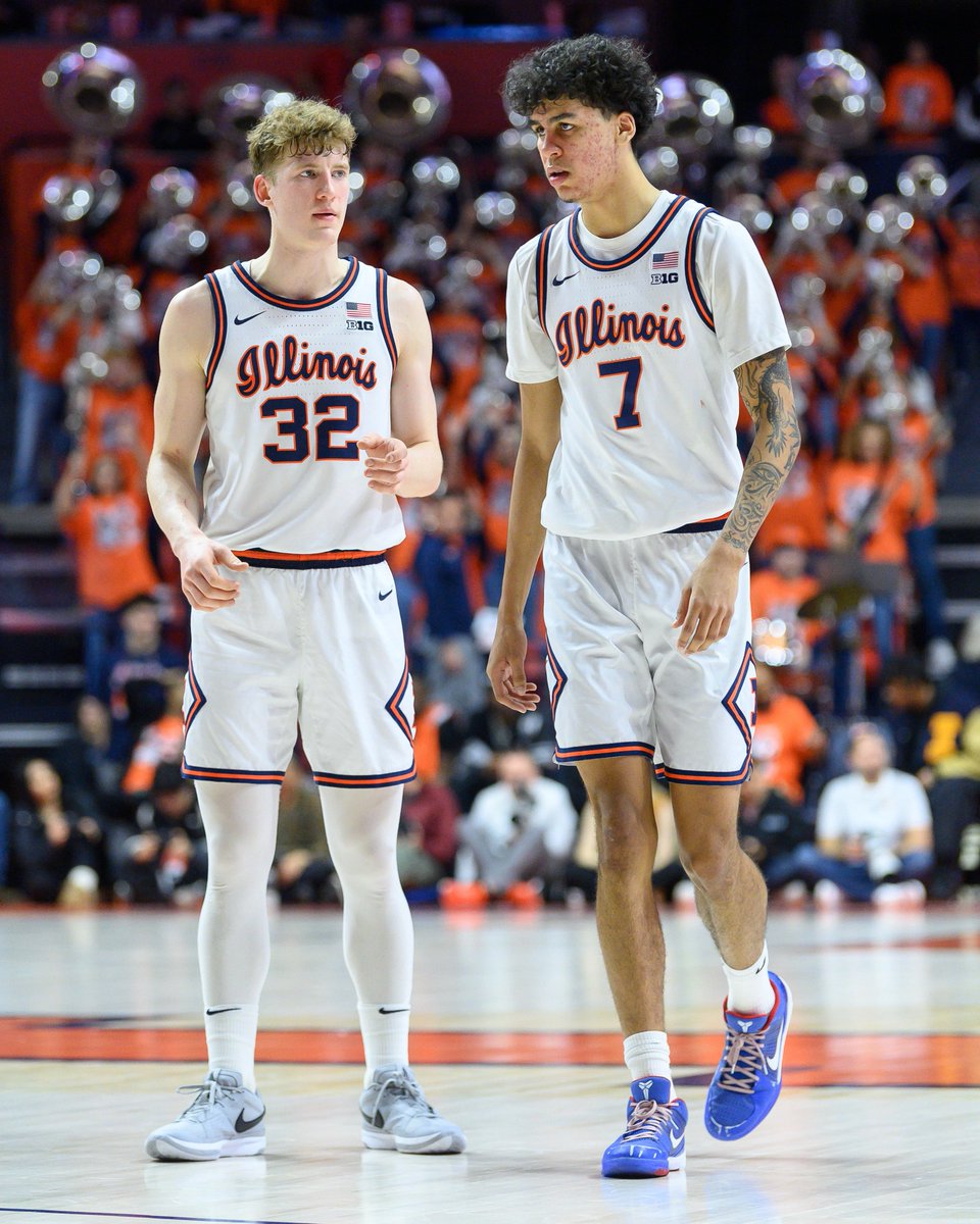 Recru1t1ng_Guru's tweet photo. The boys are back in town 😎 #illini https://t.co/nCRuX8P9zT