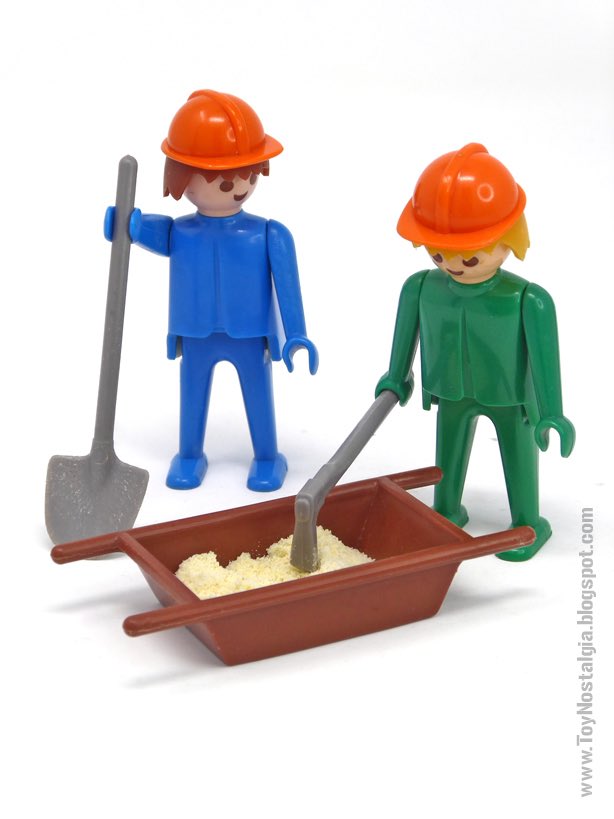 PlaymoNostalgia's tweet photo. De 1974 son también los primeros complementos de obra de #playmobil, que no se incluían de serie en ninguna otra referencia con figuras. Un elemento que aparece aquí es el...-->> https://t.co/HiSvPes5uO

#obreros #albanil #construccion #bau #bauhaus #constructionworker https://t.co/fhjNhoRTSv