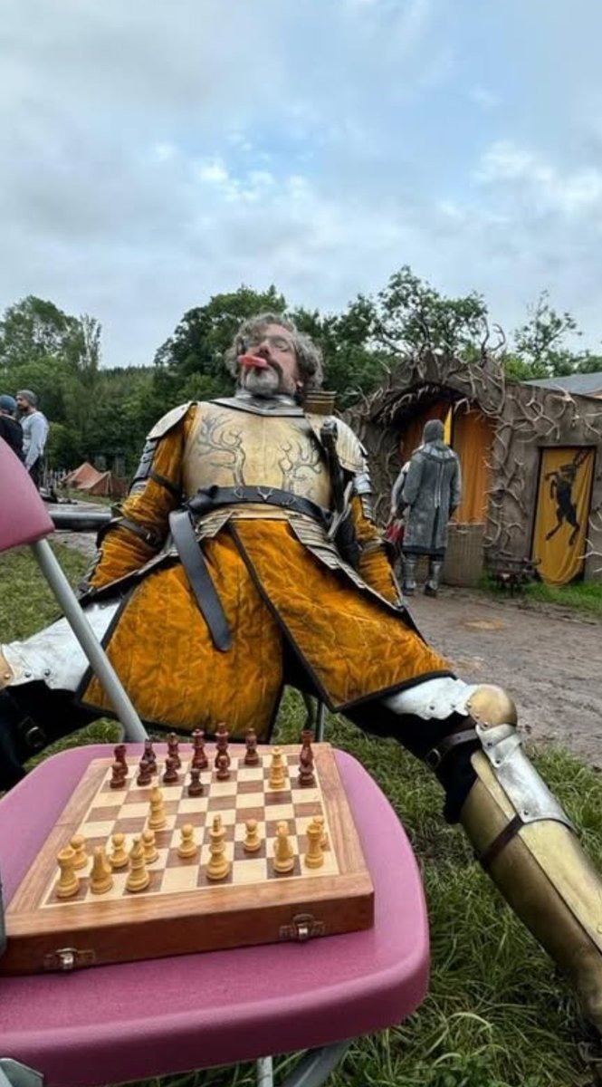 bea | tlk era 💚 tweet media