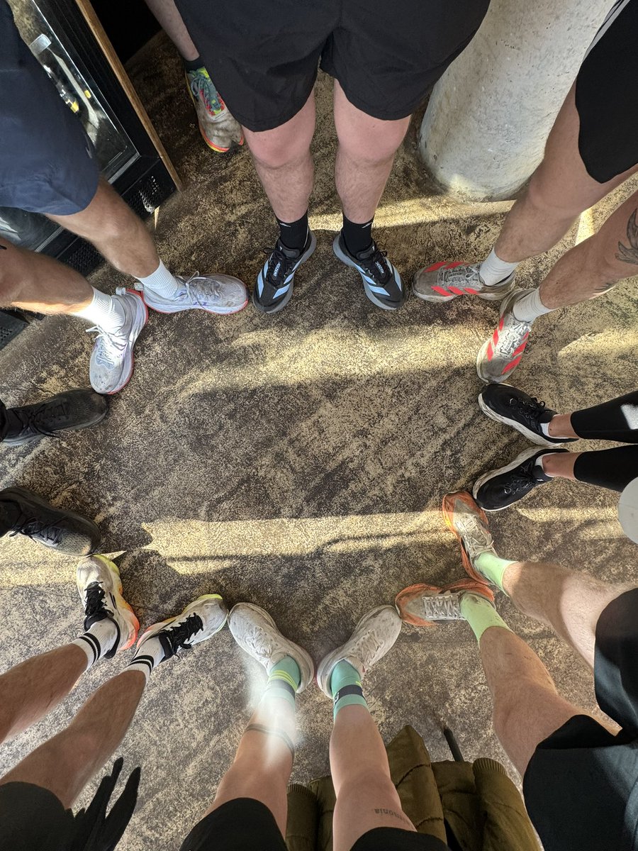 Tiritiss's tweet photo. Sunny day ☀️ and an easy 10k with the lads #running https://t.co/qrchLAYJvz