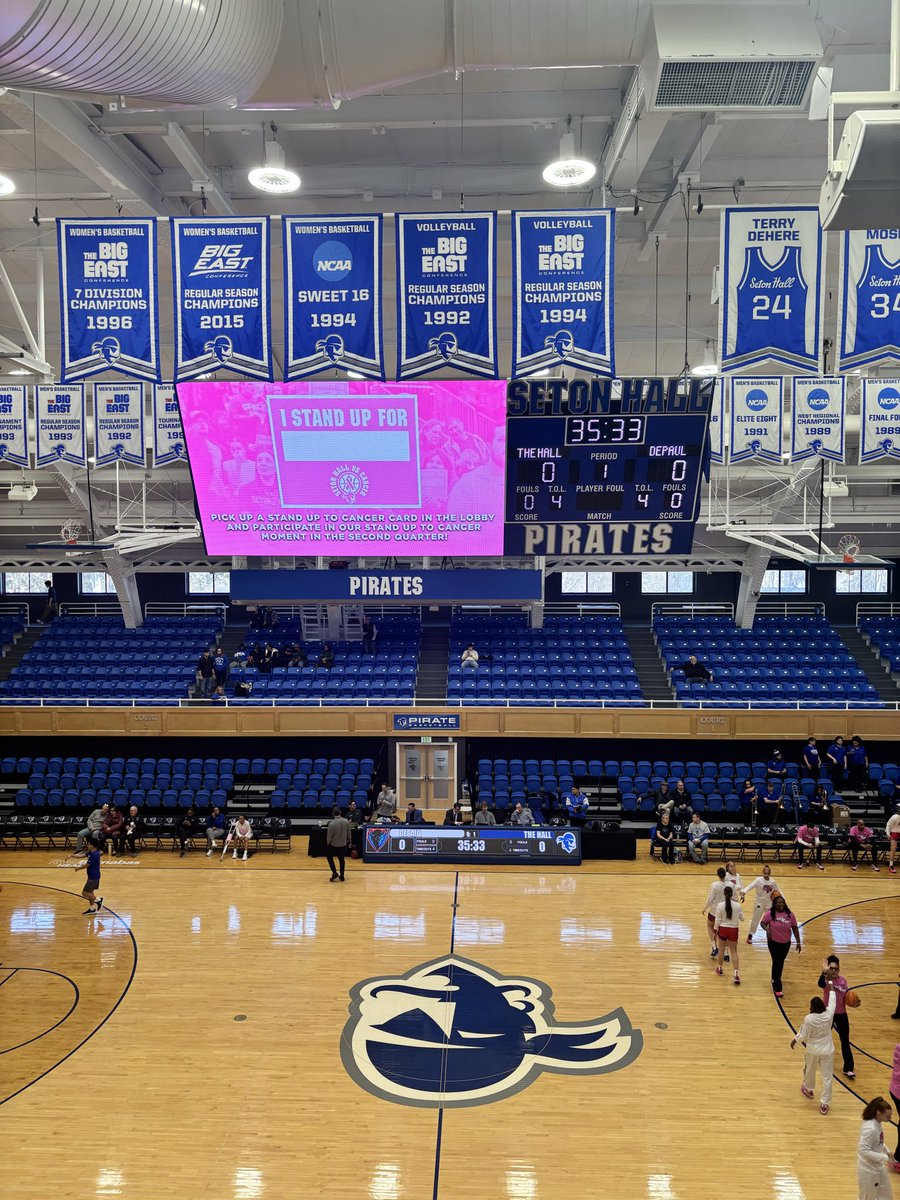 SeanCaseyyyy's tweet photo. On call with @laurenreese328 for Seton Hall vs DePaul! 1:00 tip and https://t.co/UG3ubHKhGw ! https://t.co/BLrUBovOqL