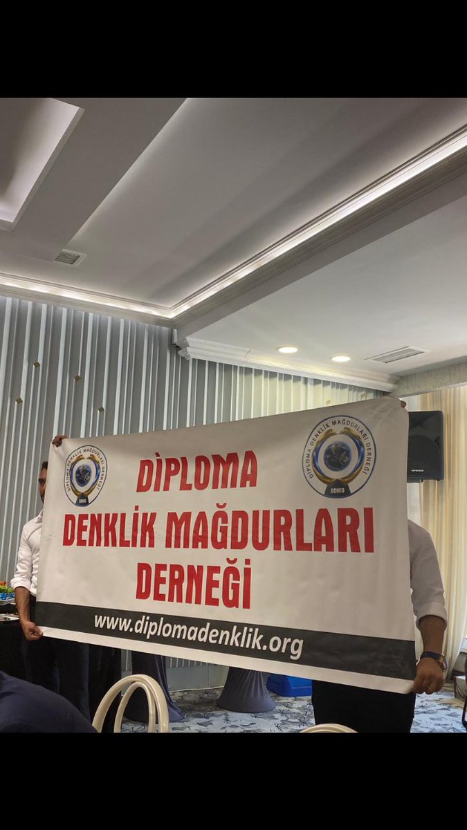 MuratMese71's tweet photo. @Kamubiz_com Merhabalar. 2006 dan beri devam eden #DiplomaDenkliksorunu  çözülsün istiyoruz. Yaklaşık 104 bin #DenklikMağduru mesleklerini İcra etmek için #DenklikMüjdesi bekliyor.
#104binDenklikBekliyor
#DenklikTorbadaOlsun https://t.co/U90tXq3m5z