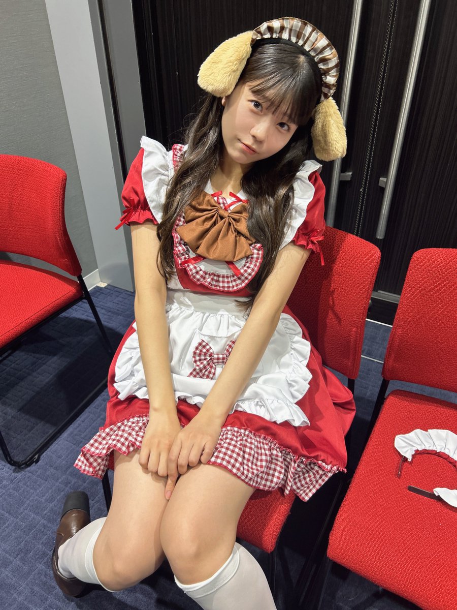 Lets_chikochiko's tweet image. おはよー！
朝ごはんにする？それとも、チョコにする？

#STU48 #朝りこち