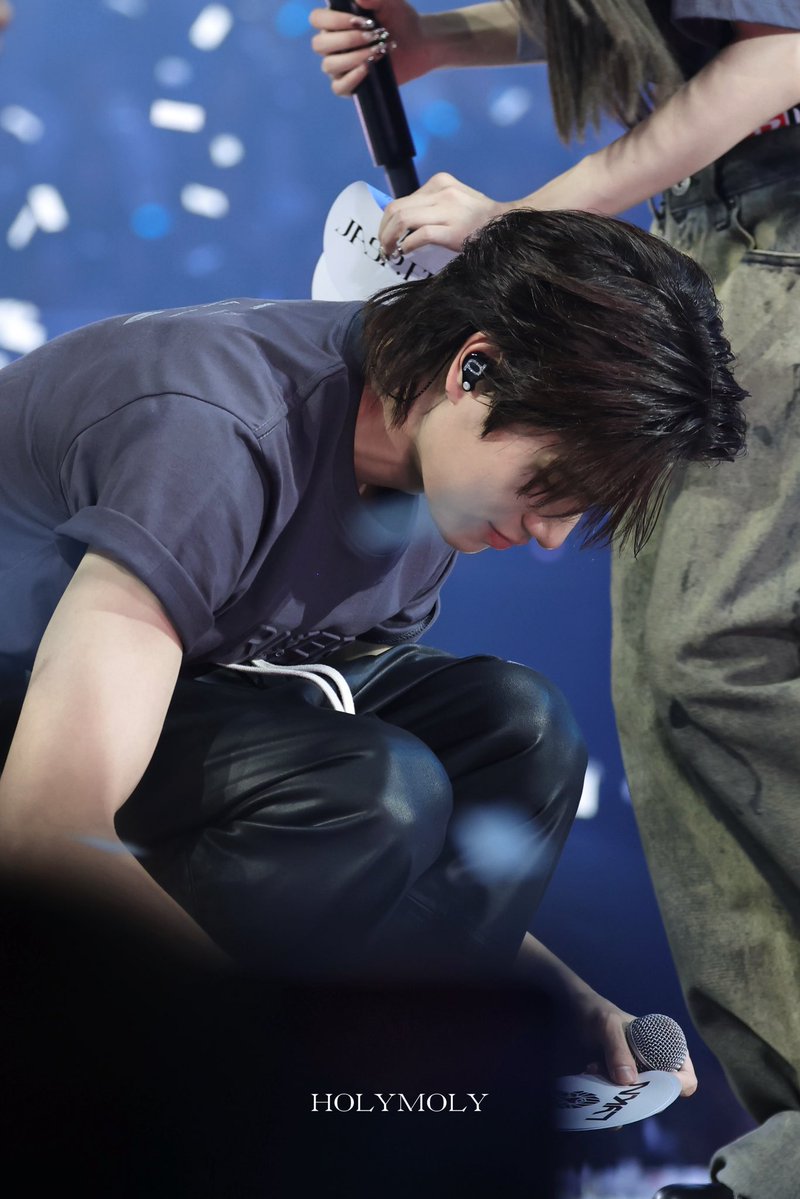 🎐

SENDLOVE PHUWIN RISERCON

#RISERCONCERTD2
#phuwintang