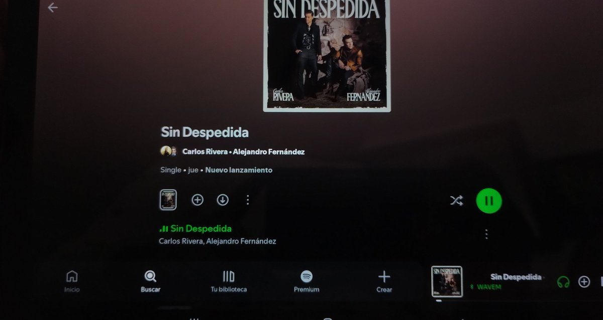 club_carigue's tweet photo. Familia roja hemos dedicado un dîa especial para poder escuchar la música de nuestro @_CarlosRivera 
#SabadoRiverista ❤️🫰🏻

#ClubCarigue https://t.co/hHJu7bLaNk
